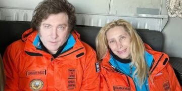 Milei llegó a la Antártida para visitar las bases Marambio y Esperanza