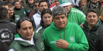 Camioneros adhirió a paro y marcha del 24 y rechazó intento de privatización de empresas públicas