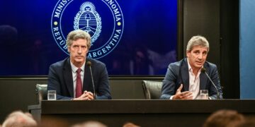 El Gobierno y el FMI presionan al Congreso por la Ley ómnibus