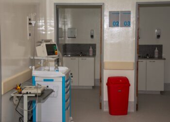 La Provincia informó de un alto porcentaje de ausentismo en hospitales públicos tras la evaluación de desempeño