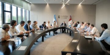 Llaryora ratificó su rechazo a las retenciones ante productores y empresarios agroindustriales