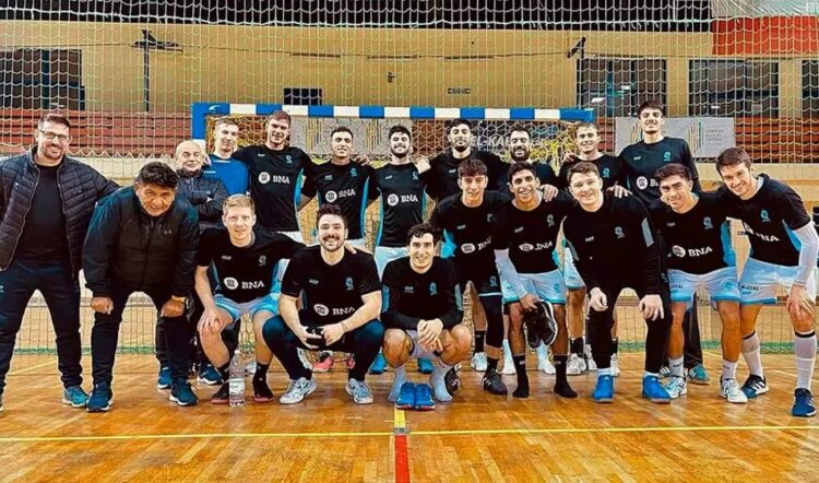 Argentina enfrenta a Bosnia en un torneo internacional