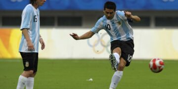 Batista reveló detalles sobre la relación de Messi y Riquelme en Beijing 2008