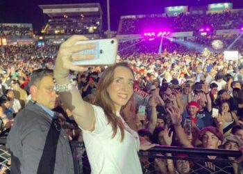 Victoria Villarruel, presente en la octava noche de Jesús María