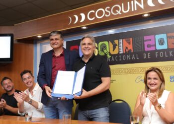 Llaryora en Cosquín: «No vamos a acompañar la derogación de leyes culturales que se debaten en el Congreso»