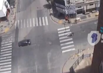 Video: intensa persecución policial por las calles de Córdoba a un delincuente con pedido de captura