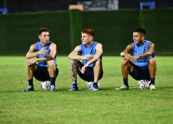 Argentina va por la clasificación al cuadrangular final