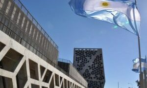 La coparticipación a Córdoba sufrió un recorte del 11% real