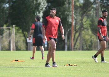 Goltz, capitán de Colón, liquidó a “Wanchope” Ábila