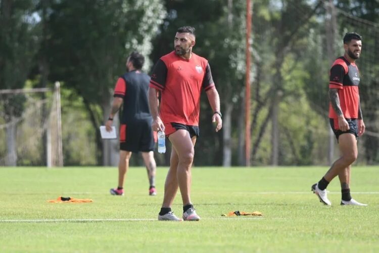 Goltz, capitán de Colón, liquidó a “Wanchope” Ábila