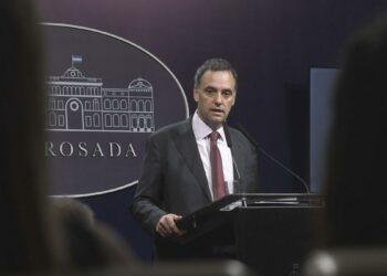 El Gobierno cruzó la emisión de cuasimonedas provinciales