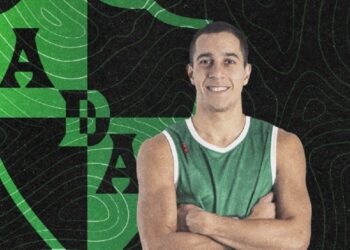 Alonso dejó Atenas, que contrató a Buemo