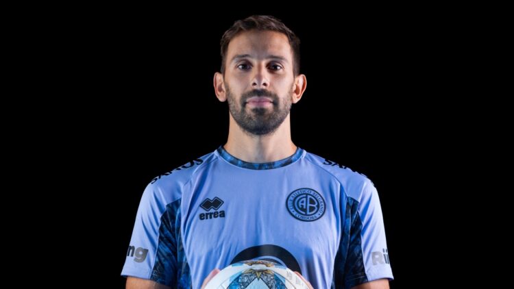 Quignon es la sexta incorporación de Belgrano