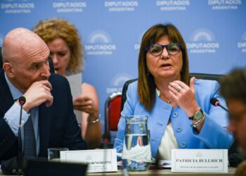 Bullrich aspira a lograr acuerdos en el Congreso con «los bloques que quieren el cambio»