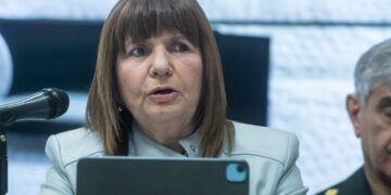 Bullrich habilitó una línea para denunciar amenazas por el paro de la CGT