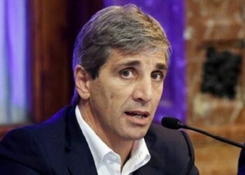 La amenaza de Caputo a las provincias: «Si no se aprueban todas las medidas propuestas en la ley el ajuste será mayor»