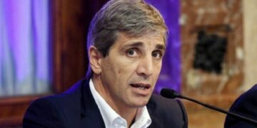 La amenaza de Caputo a las provincias: «Si no se aprueban todas las medidas propuestas en la ley el ajuste será mayor»
