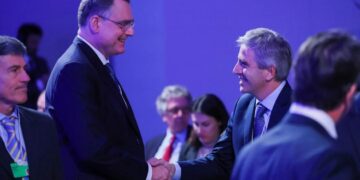 Los bancos pronostican más inflación y una caída del PBI