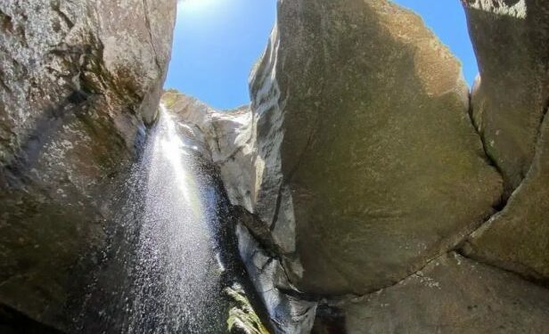 Cascadas cristalinas escondidas en Córdoba, imperdibles para los días de mucho calor