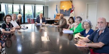 Llaryora garantizó los programas para la Agencia Córdoba Cultura