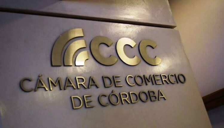 La Cámara de Comercio amenaza con no pagar salarios por el paro