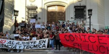 Primeros despidos en las áreas administrativas del Conicet Córdoba