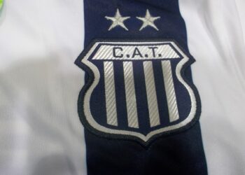Se conoció la nueva camiseta de Talleres y es furor entre los hinchas: cómo es y cuánto sale