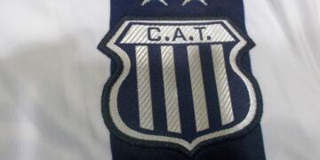 Se conoció la nueva camiseta de Talleres y es furor entre los hinchas: cómo es y cuánto sale