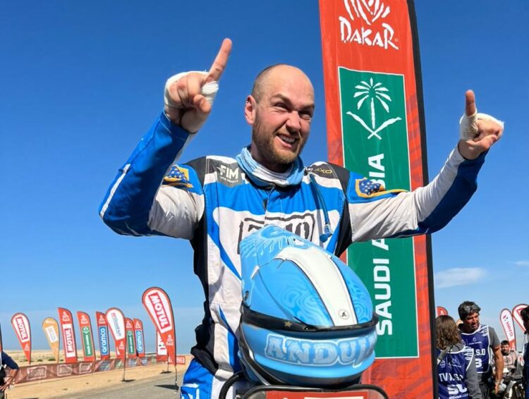 Andújar fue recibido por una multitud tras campeonar en quads