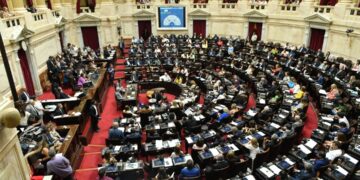 Cruces y chicanas en Diputados durante el debate de la ley ómnibus