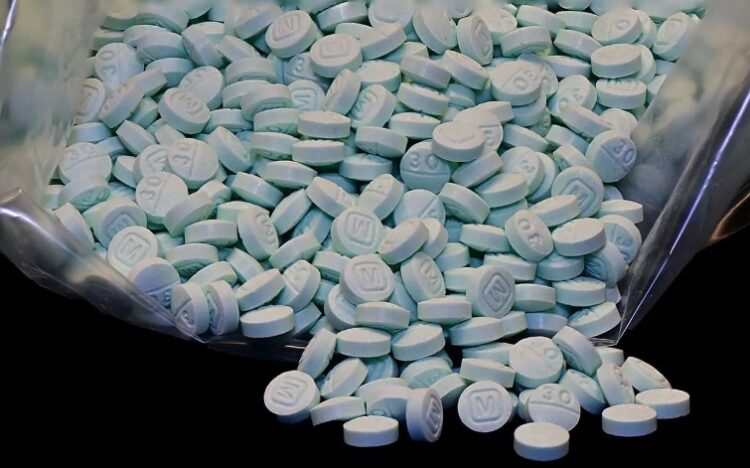 China y EE.UU. cooperan para frenar el tráfico de fentanilo