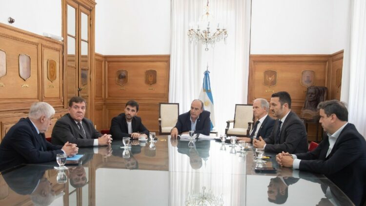 El ministro del Interior, Guillermo Francos, en la reunión con los gobernadores.