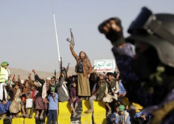 Nuevos bombardeos contra los hutíes en Yemen y ataques en Gaza en víspera de los 100 días de guerra