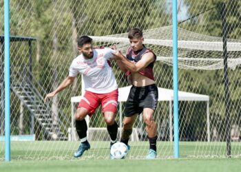 Instituto igualó con Central Córdoba