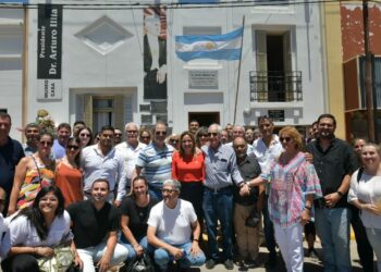 La vicegobernadora Prunotto encabezó un homenaje a Illia