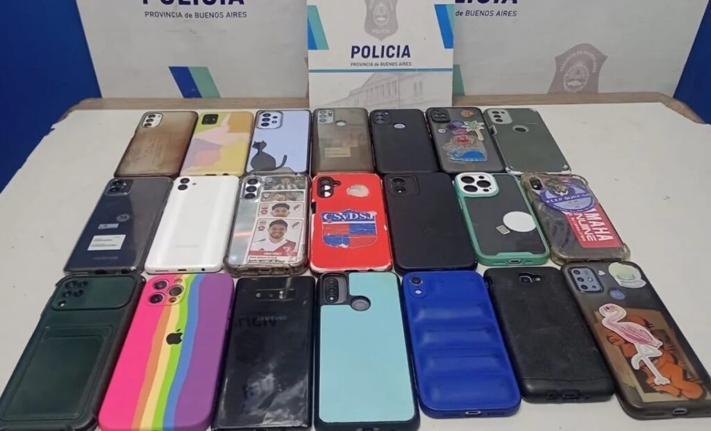 Detuvieron a cuatro cordobeses por robar más de 20 celulares en el recital de Ciro y los Persas