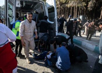 Más de 100 muertes en el peor atentado en la historia de Irán