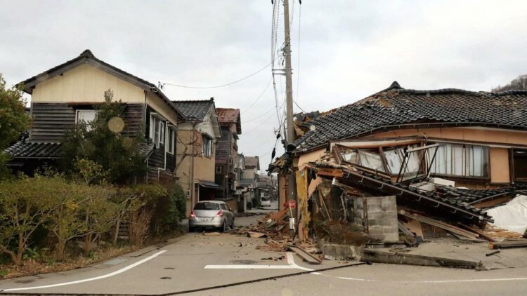 Los sismos que sacudieron a Japón dejaron al menos cuatro muertos