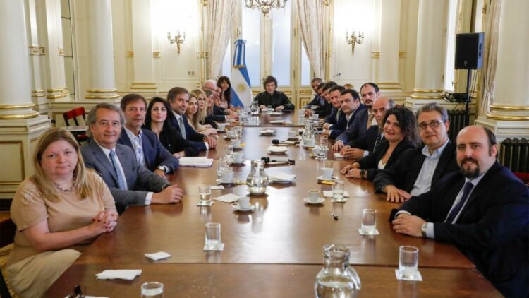 Milei les pide a sus diputados que sesionen lo antes posible