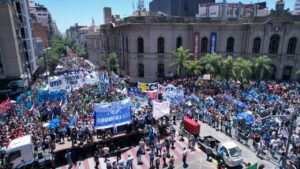 Las centrales sindicales advierten: “Córdoba no ha sido ajena al ajuste” Las centrales sindicales advierten: “Córdoba no ha sido ajena al ajuste”