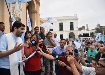 La Pastoral Social respaldó el reclamo de los gremios y pidió diálogo por los contratados