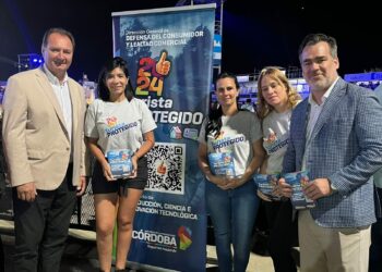 Inició el Festival de Cosquín con énfasis en derechos turísticos