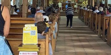 Una iglesia sorprendió a sus feligreses al colocar un código QR para recibir las limosnas
