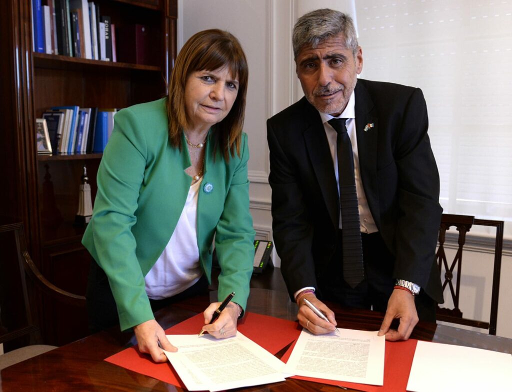 Quinteros acordó con Bullrich protocolos contra el narcotráfico
