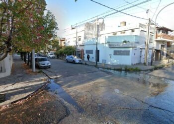 Lanús: un odontólogo se atrincheró en su casa, realizó disparos y luego se suicidó