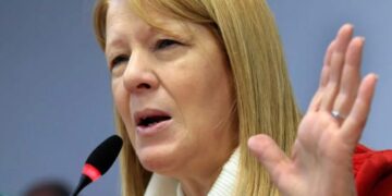 Stolbizer: «El Gobierno persiste con la idea del no diálogo»