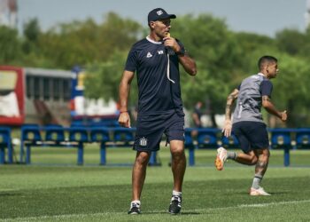 Ribonetto afirmó que Talleres busca un delantero y un lateral