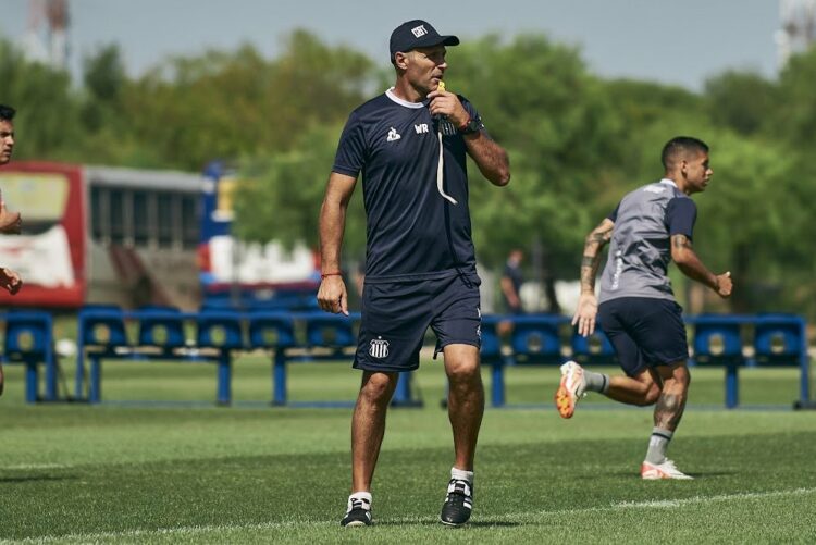 Ribonetto afirmó que Talleres busca un delantero y un lateral