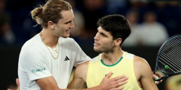 Alcaraz tuvo una pésima tarde y quedó eliminado por Zverev