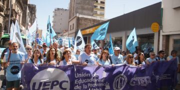 Uepc: no garantizan el inicio de clases sin una oferta salarial